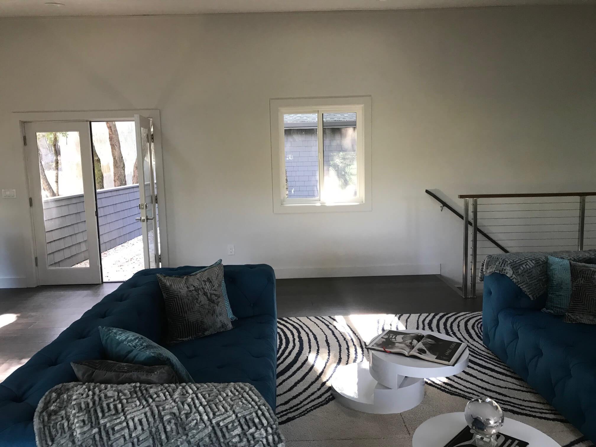 16_MEDIA_ROOM