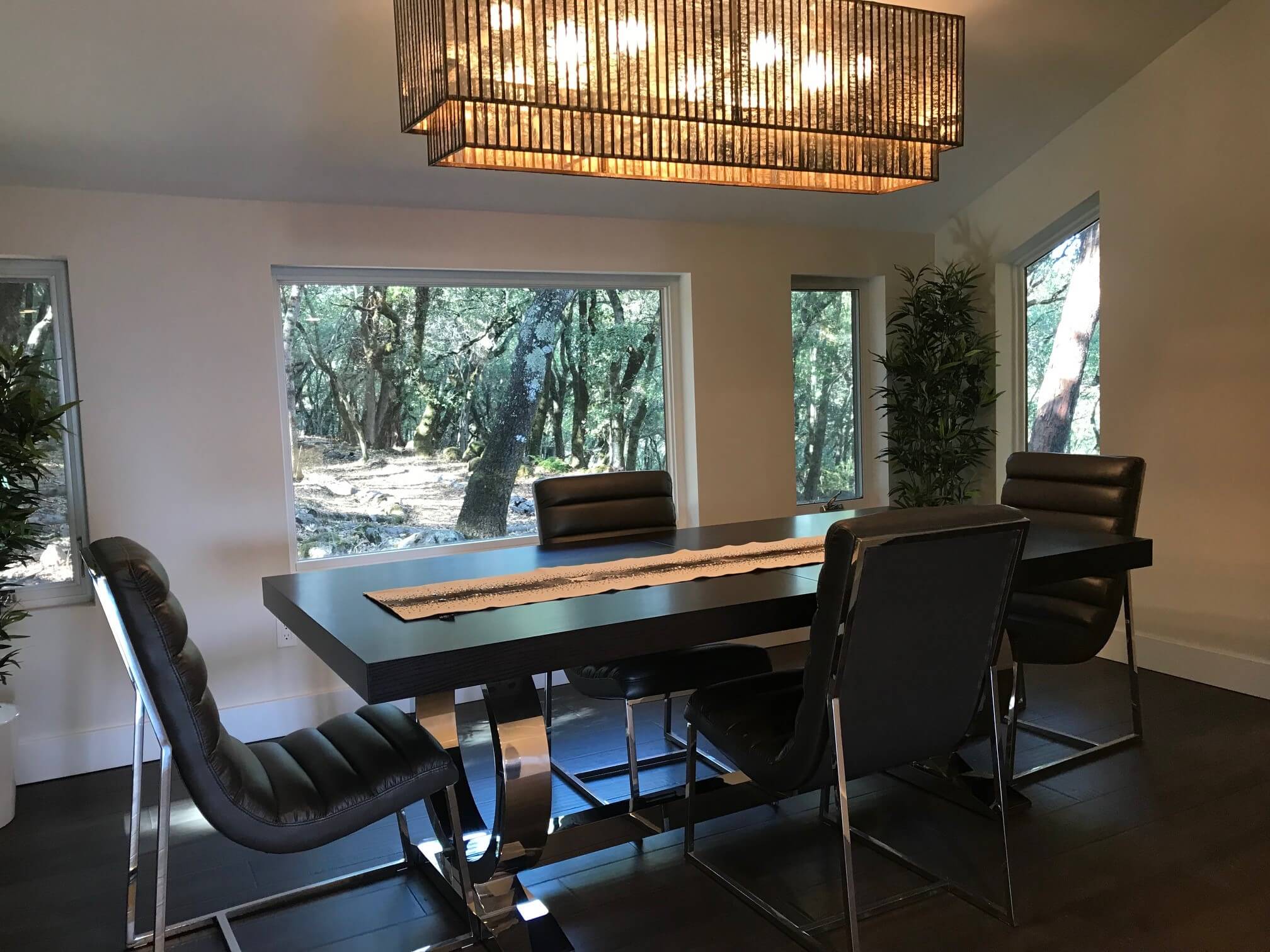 8_DINING